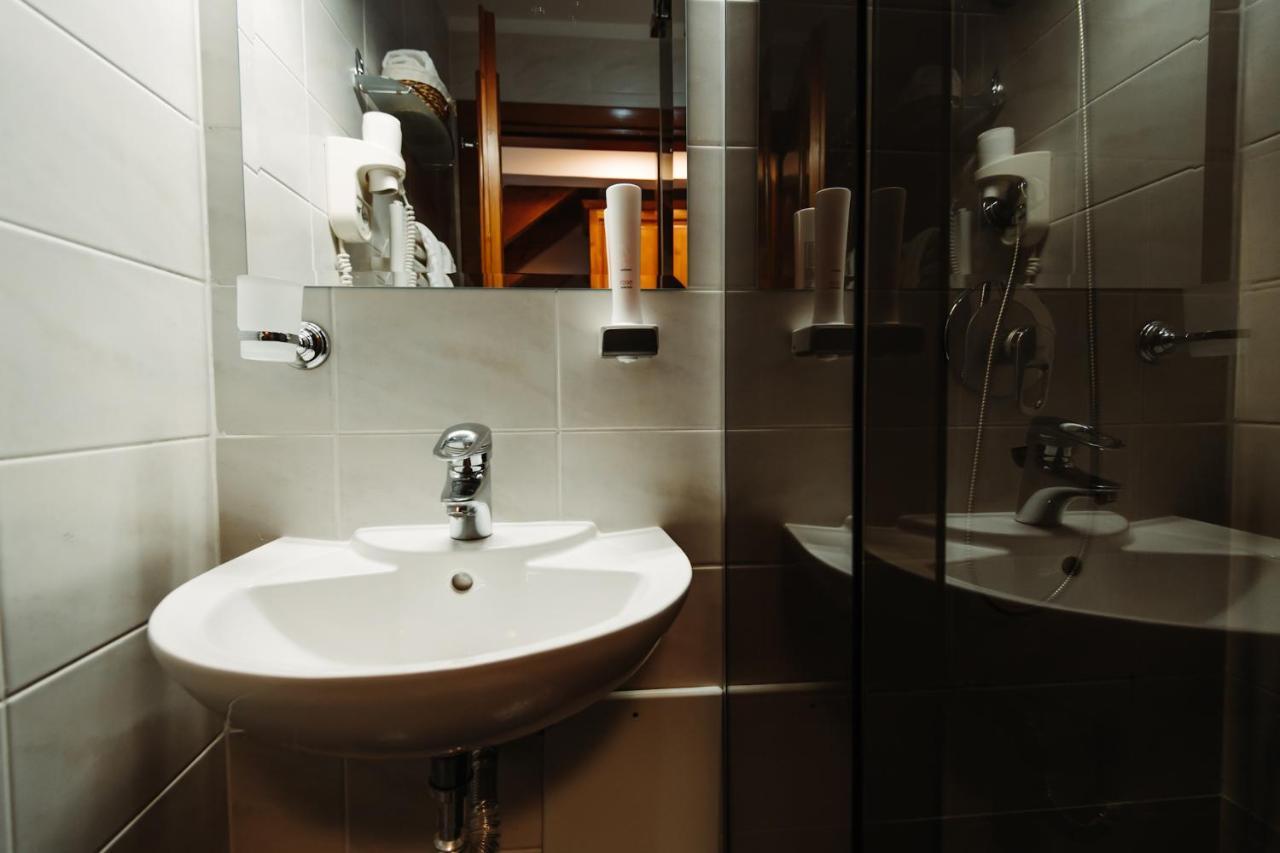 Boutique Damiani Hotel Sibiu Ngoại thất bức ảnh