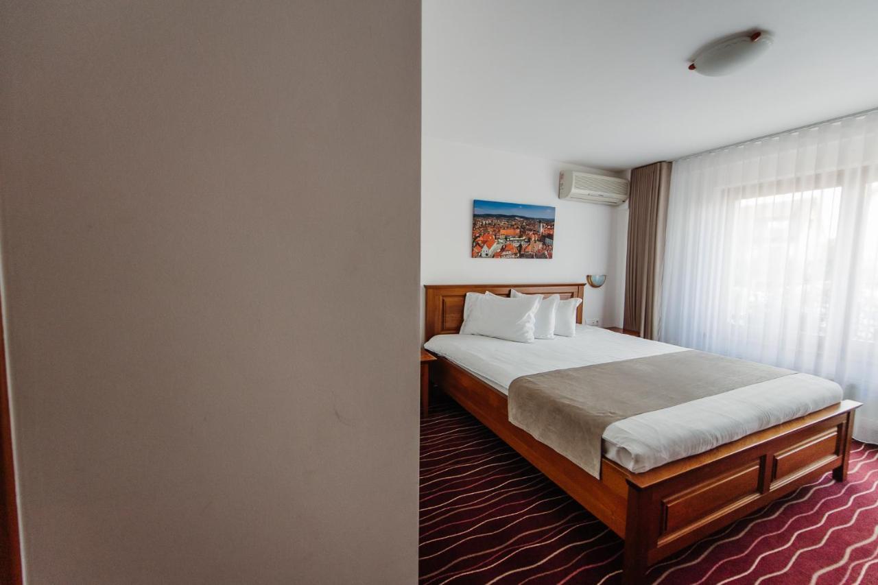 Boutique Damiani Hotel Sibiu Ngoại thất bức ảnh